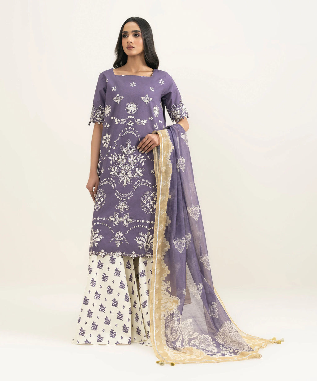 3 Piece - Embroidered Lawn Suit