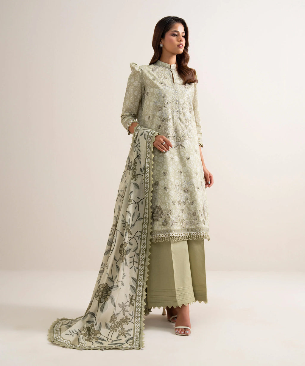 3 Piece - Embroidered Lawn Suit