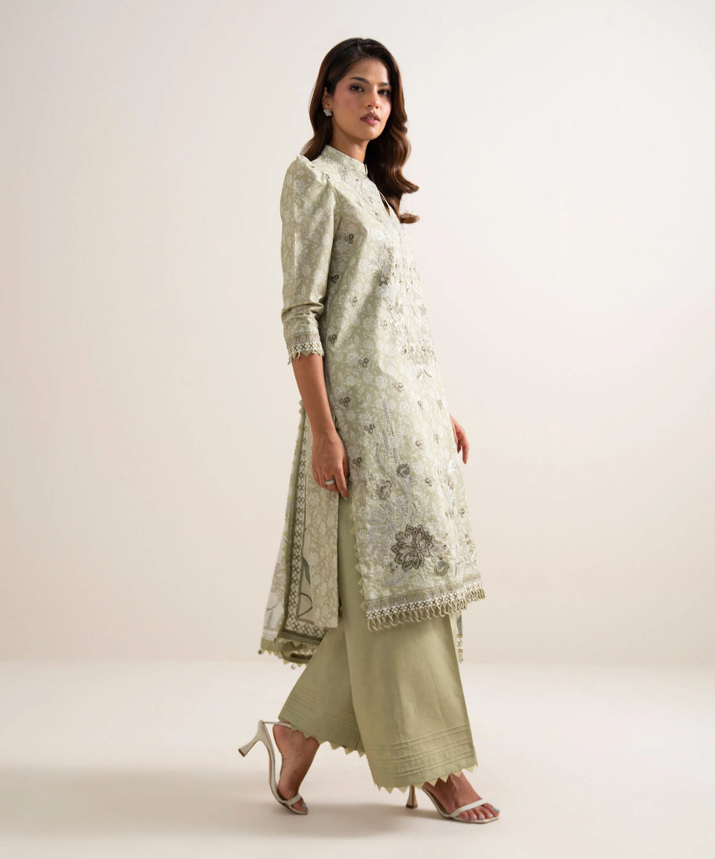 3 Piece - Embroidered Lawn Suit