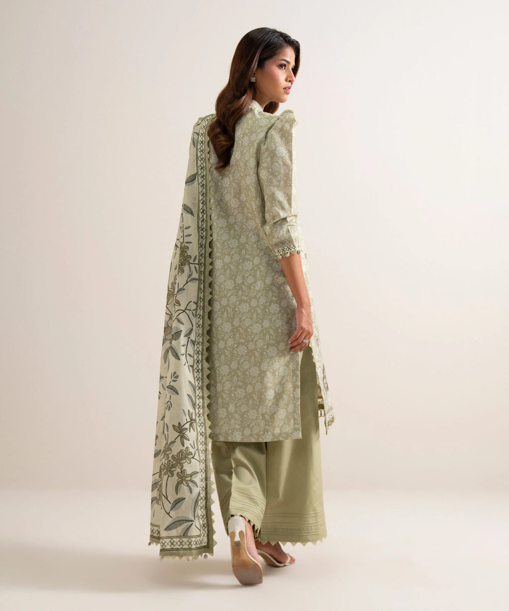 3 Piece - Embroidered Lawn Suit
