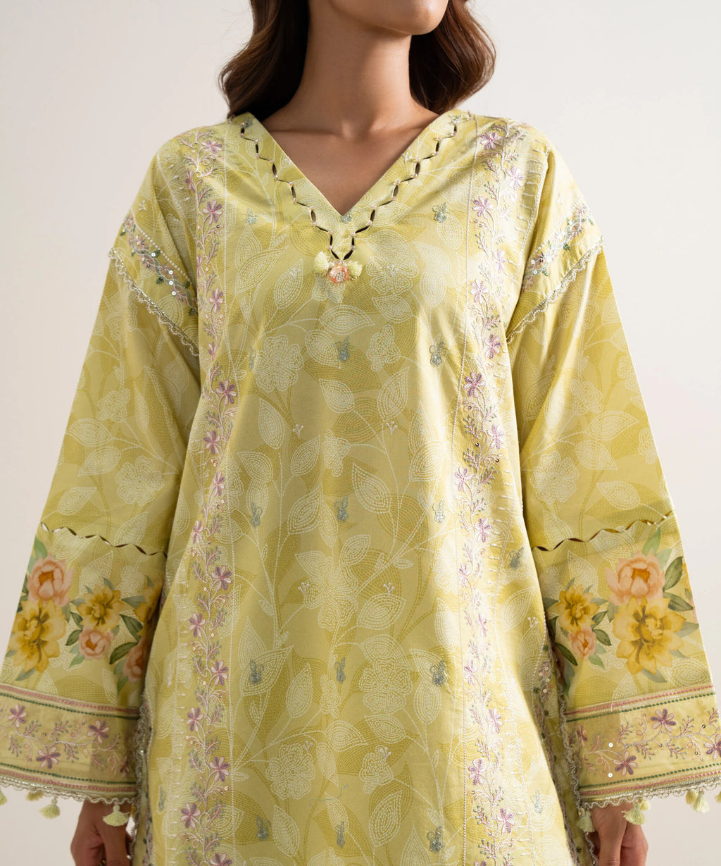 3 Piece - Embroidered Lawn Suit