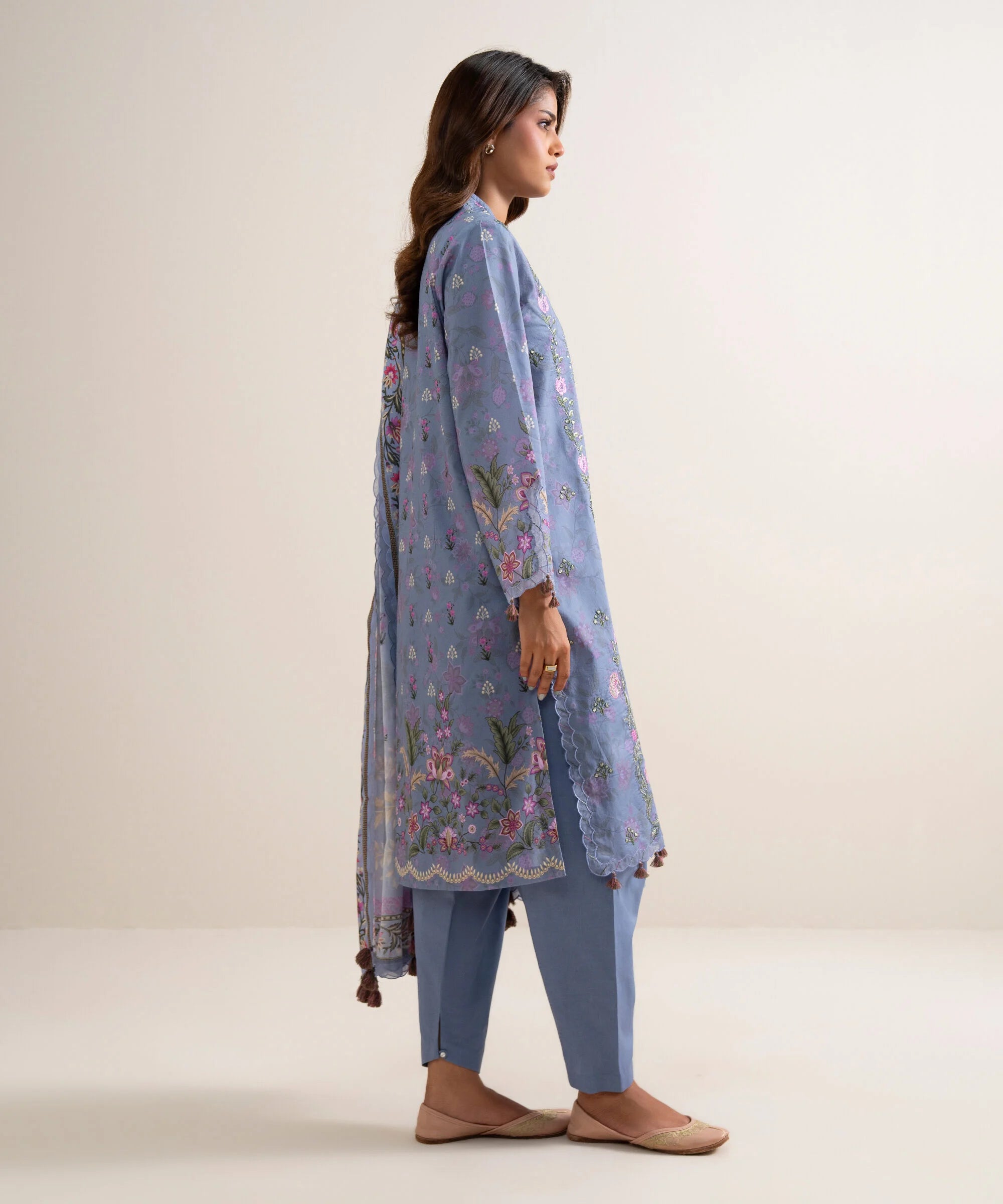 3 Piece - Embroidered Lawn Suit