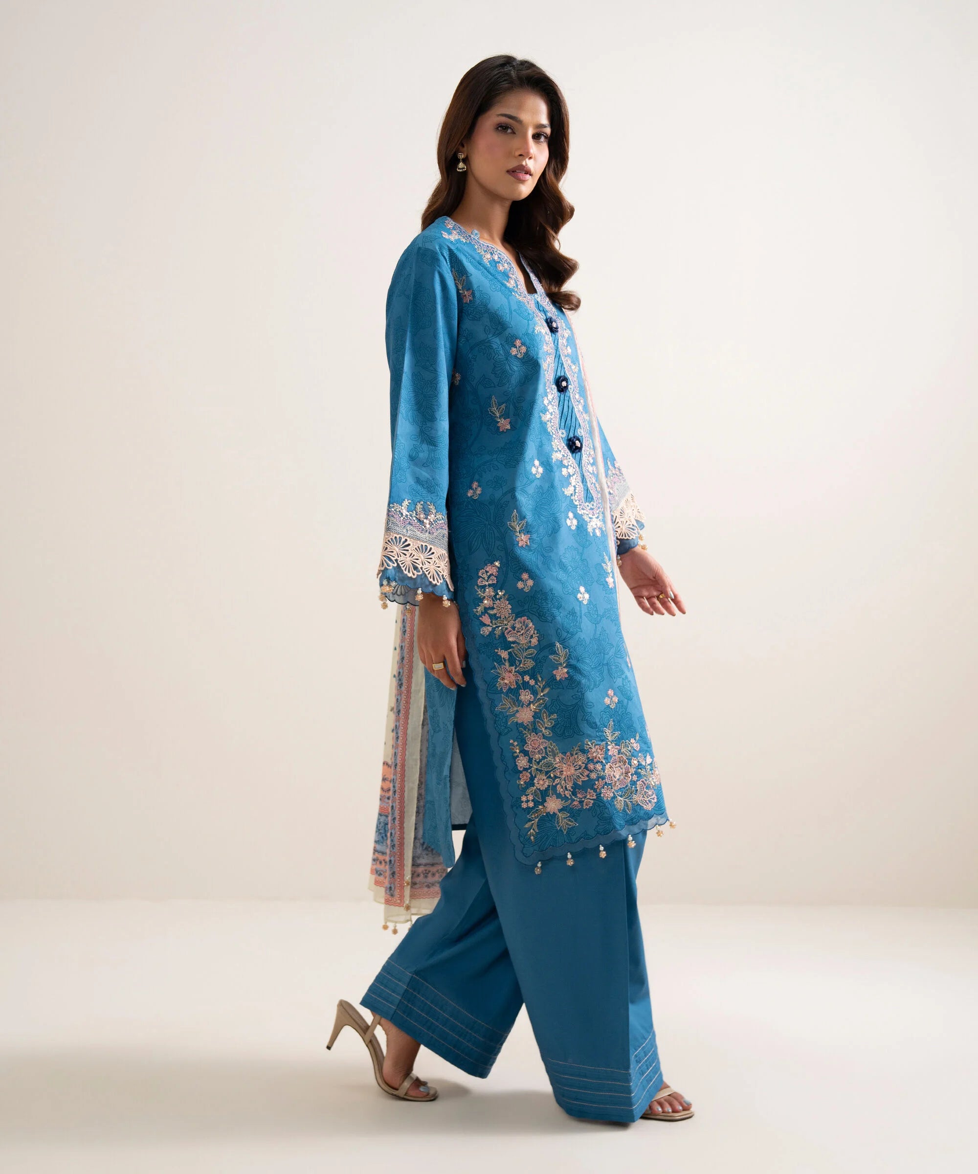 3 Piece - Embroidered Lawn Suit
