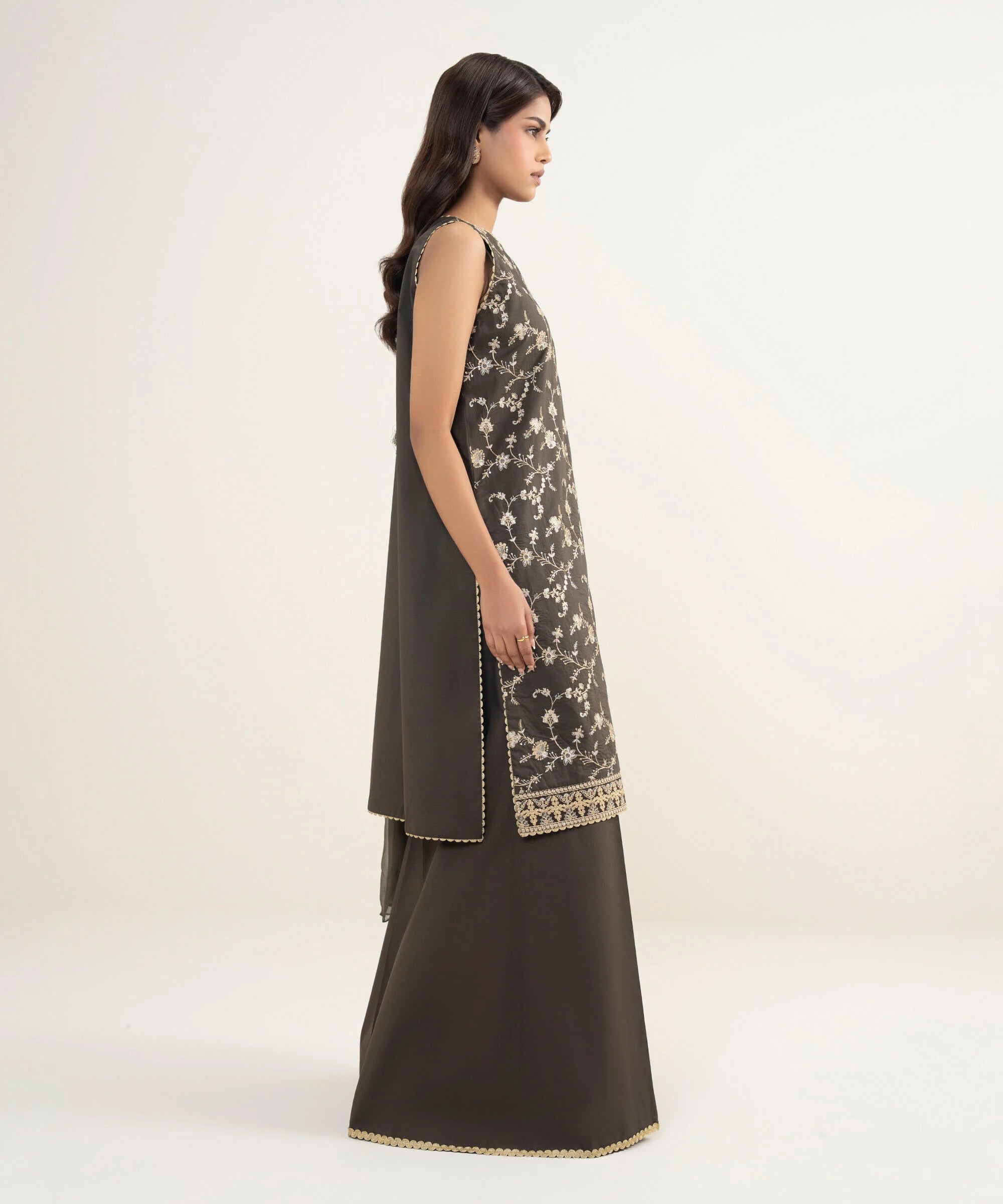 3 Piece - Embroidered Lawn Suit