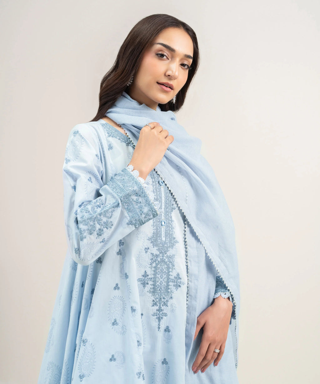 3 Piece - Embroidered Lawn Suit