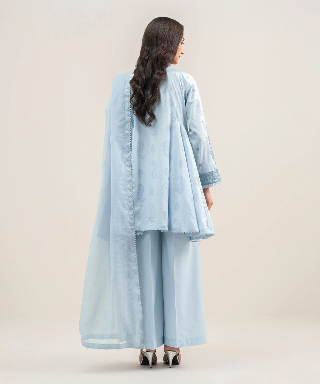 3 Piece - Embroidered Lawn Suit