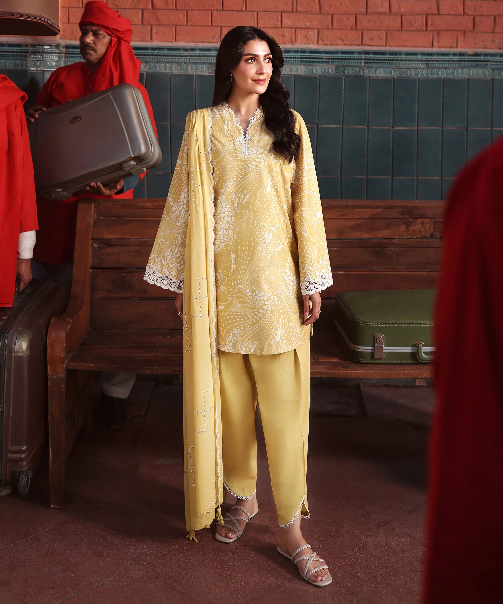 3 Piece - Embroidered Lawn Suit