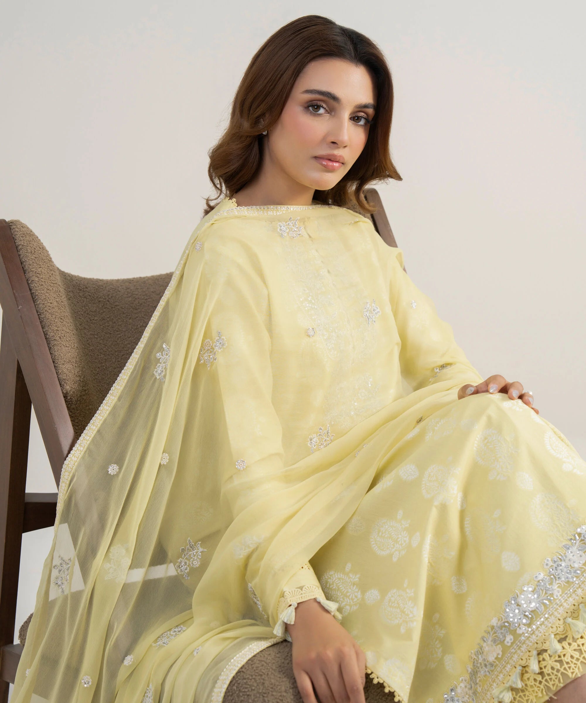 3 Piece - Embroidered Jacquard Suit