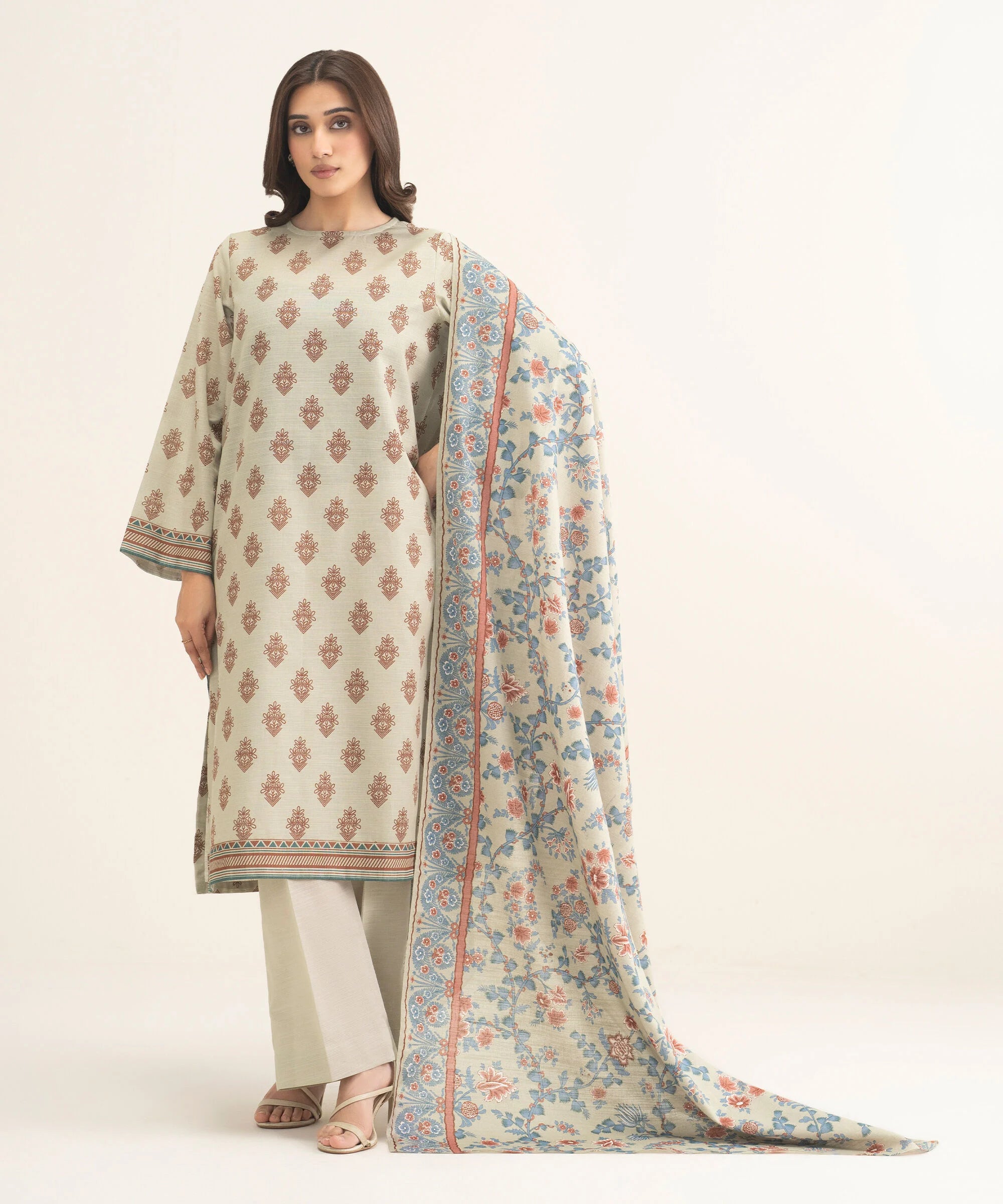 3 Piece - Printed Khaddar Suit