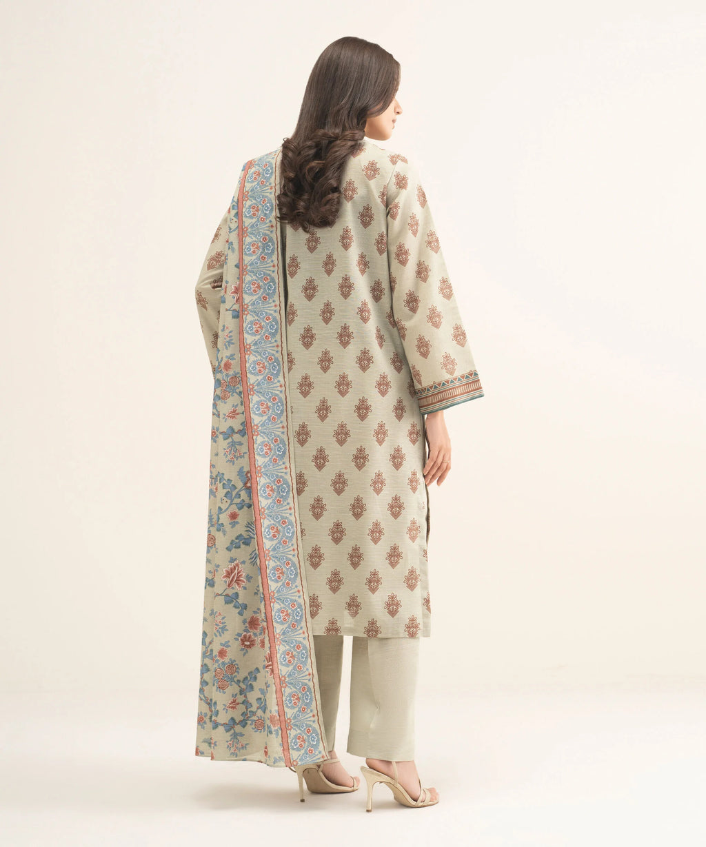 3 Piece - Printed Khaddar Suit