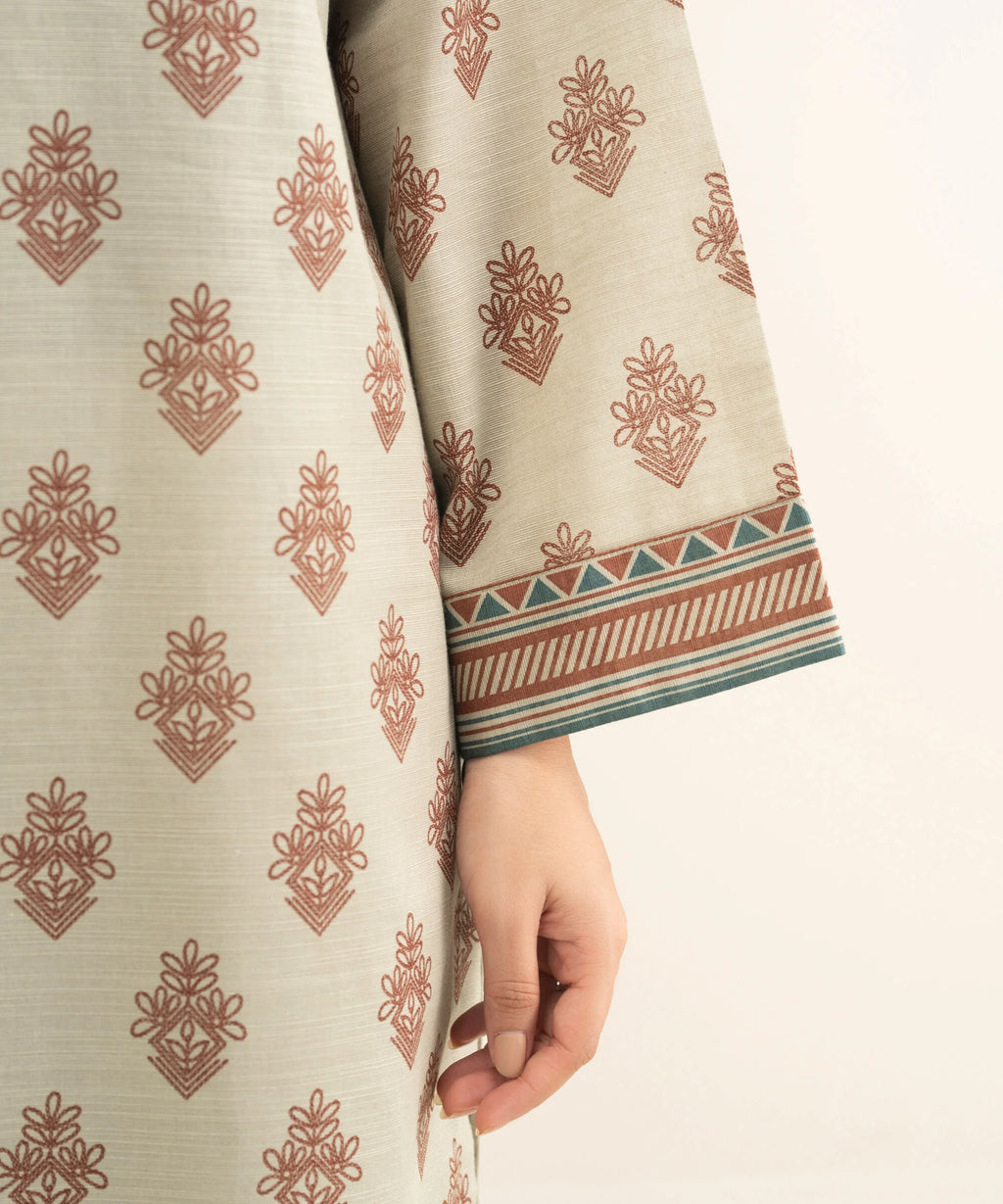 3 Piece - Printed Khaddar Suit