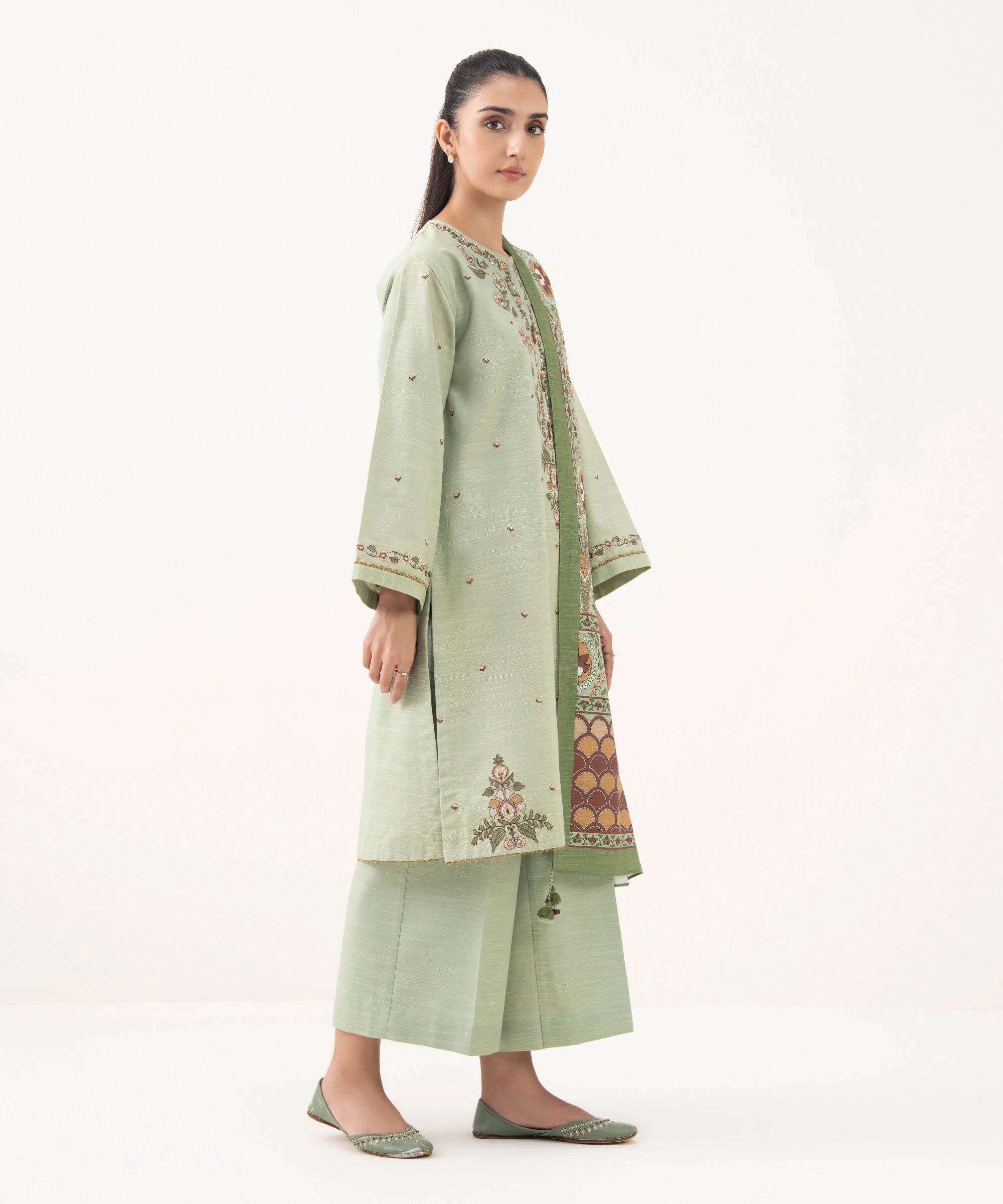 3 Piece - Embroidered Khaddar Suit