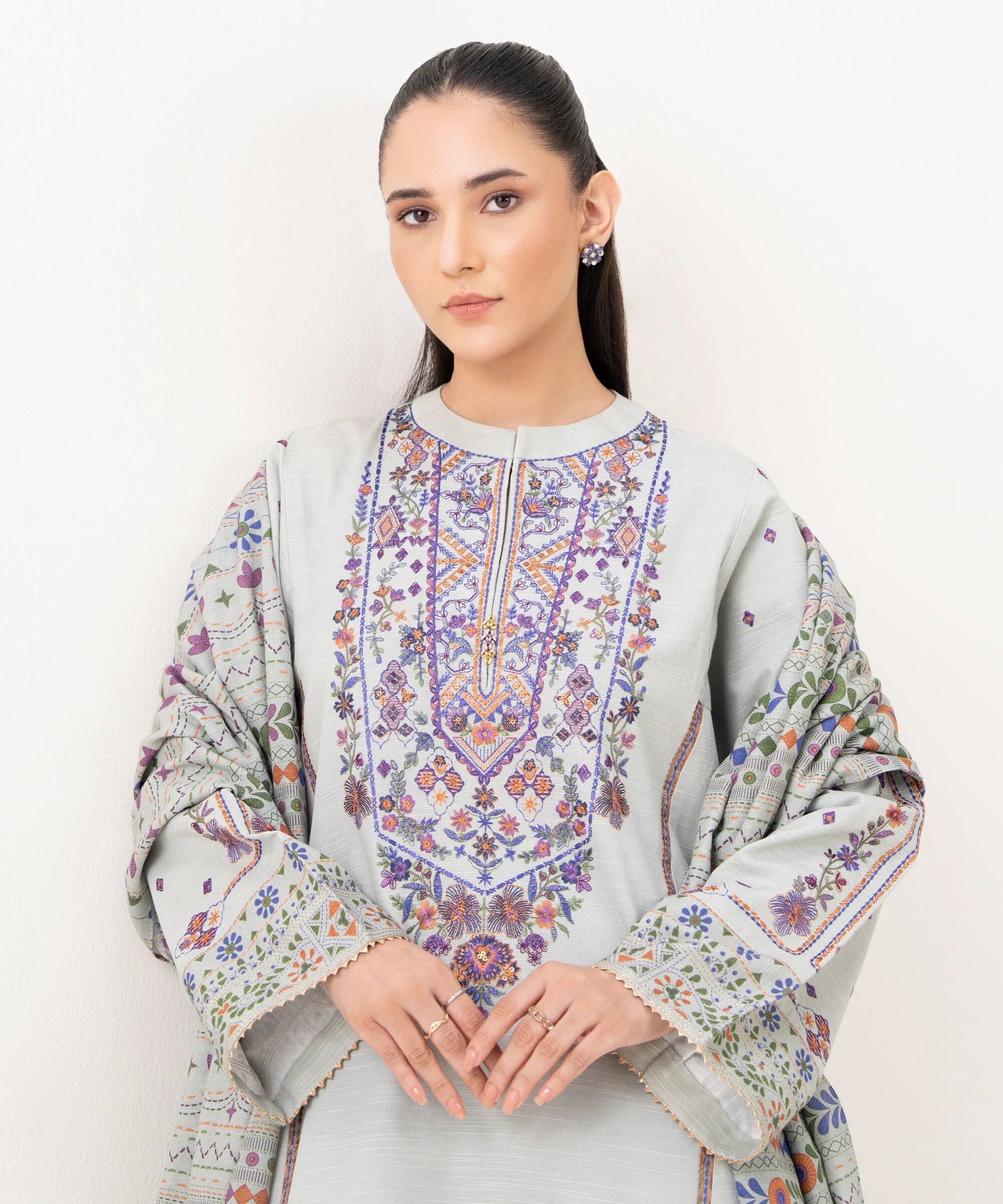 3 Piece - Embroidered Light Khaddar Suit