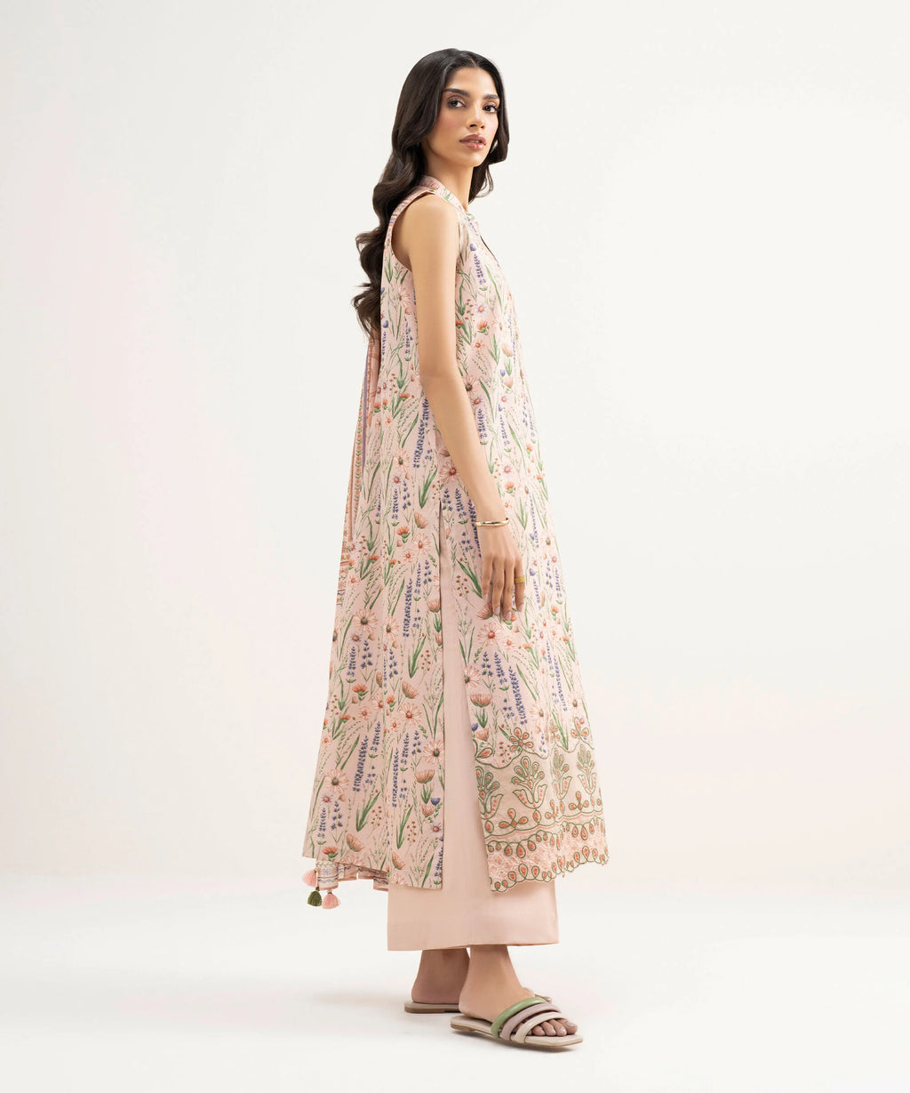 3 Piece - Embroidered Zari Lawn Suit