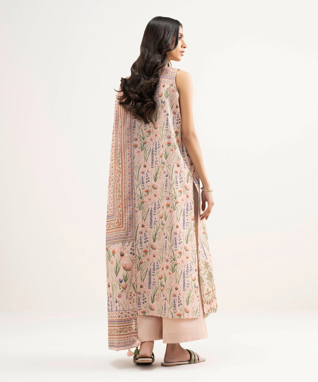 3 Piece - Embroidered Zari Lawn Suit