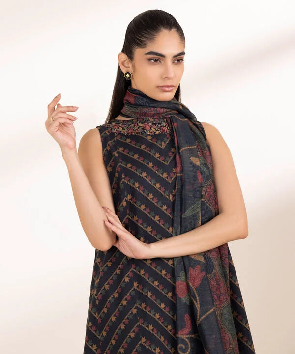 3 Piece - Embroidered Lawn Suit