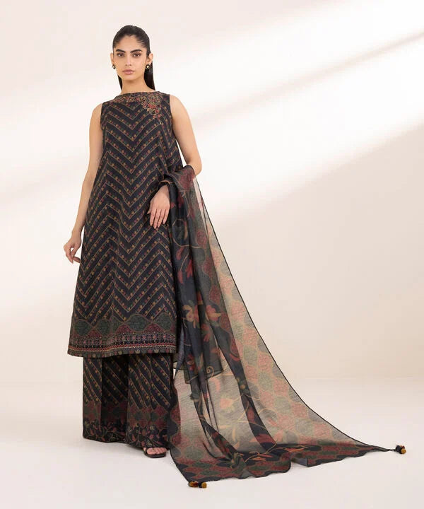 3 Piece - Embroidered Lawn Suit