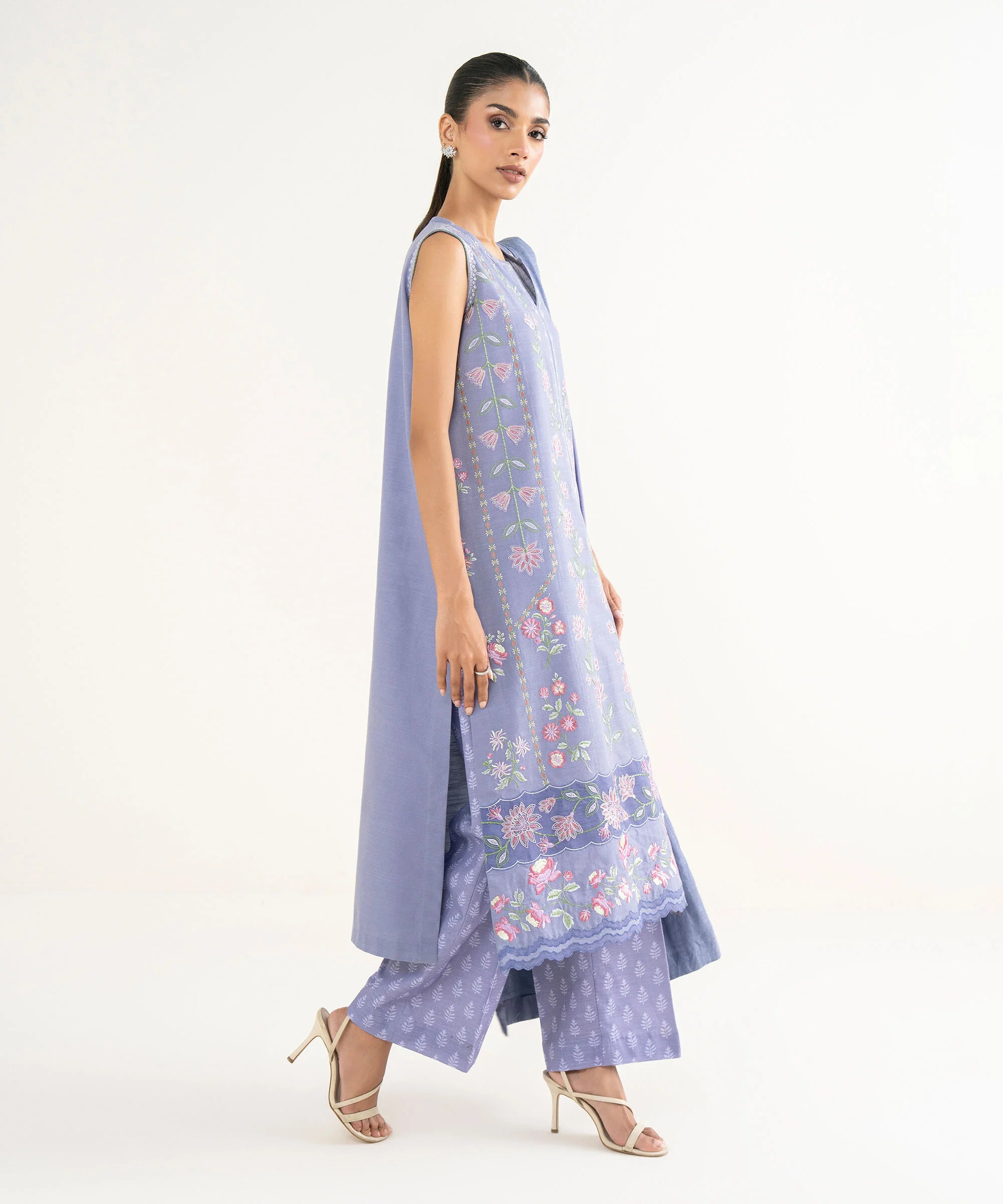 3 Piece - Embroidered Khaddar Suit