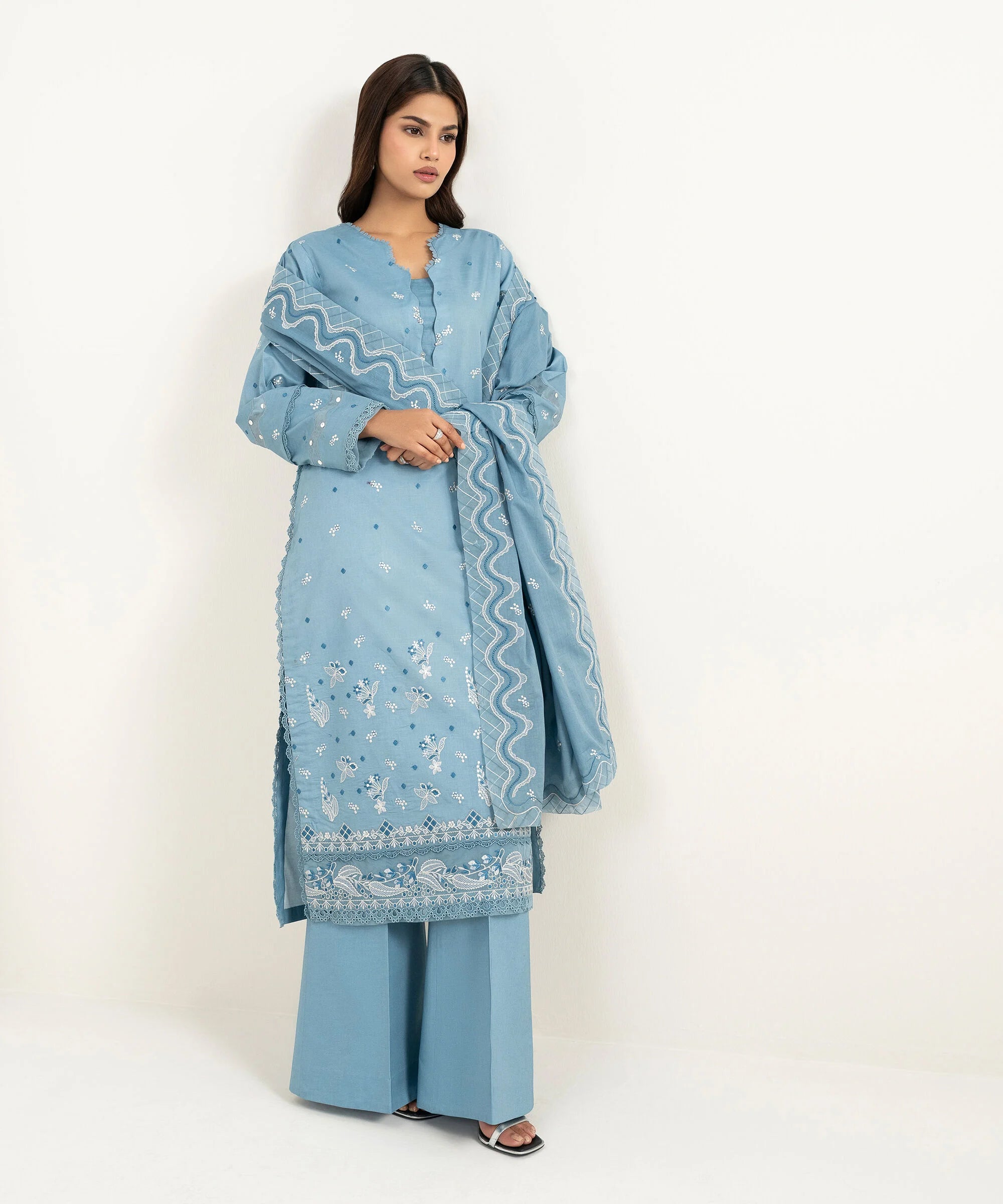 3 Piece - Embroidered Lawn Suit