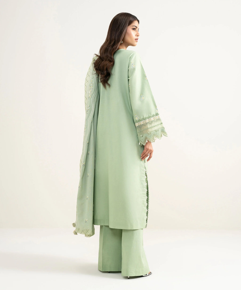 3 Piece - Embroidered Lawn Suit