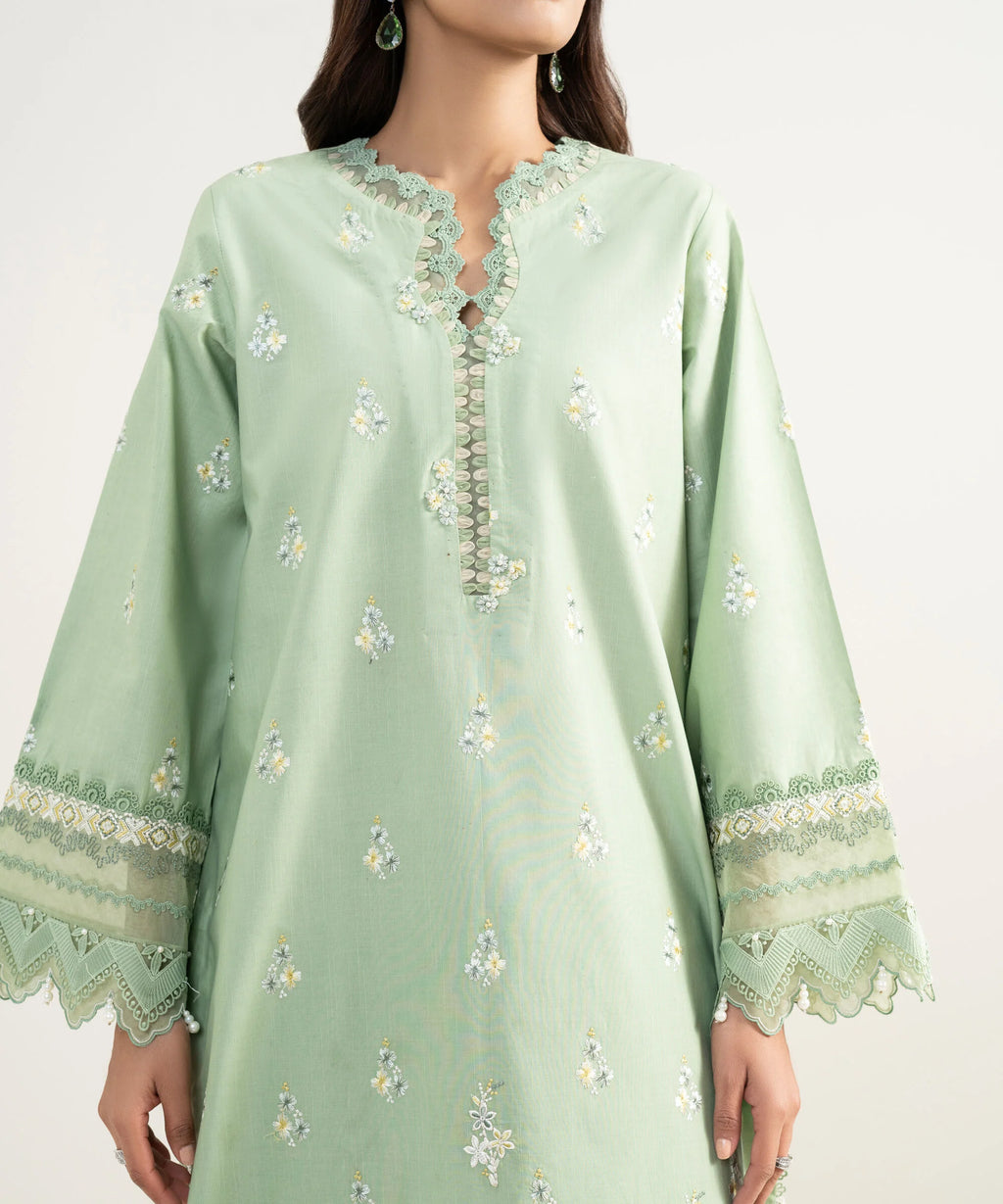 3 Piece - Embroidered Lawn Suit
