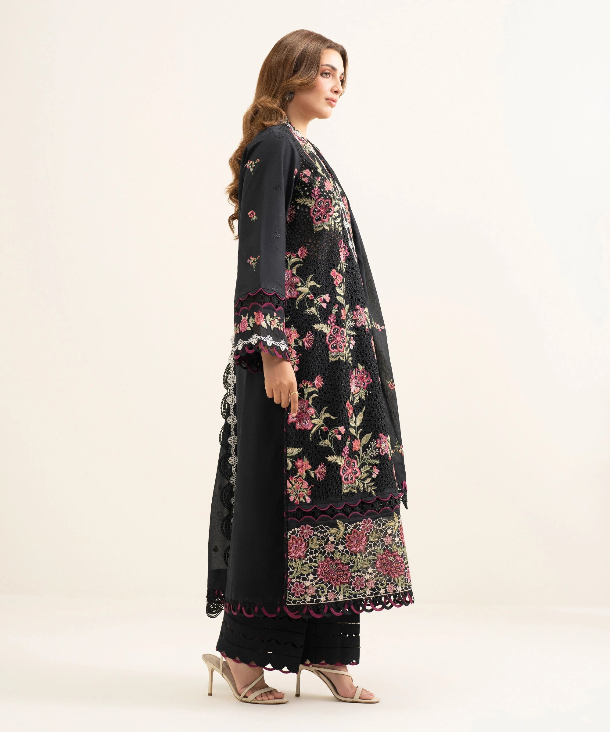3 Piece - Embroidered Lawn Suit